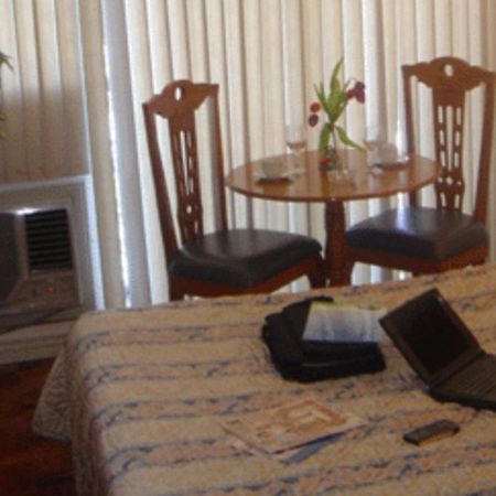 Citadel Inn Makati Makati City Bagian luar foto