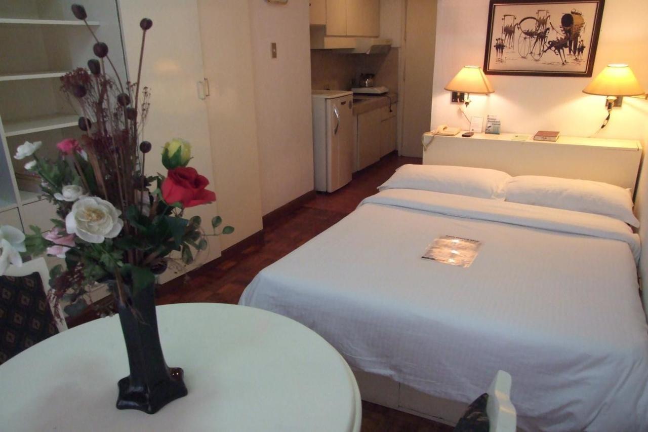 Citadel Inn Makati Makati City Bagian luar foto